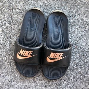 Black Nike Slides (Size US 8)